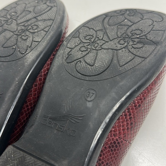 Dansko Olivia Loafers Slip On Comfort Shoes Leather Snakeskin Red Size 37 US 7 - Picture 12 of 12